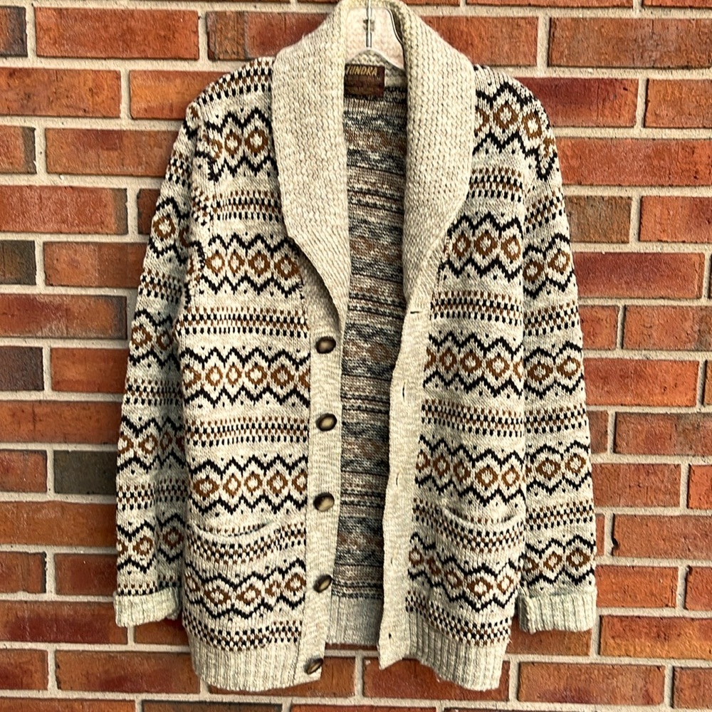 VTG Tundra Canada Virgin Wool Super Warm Chunky Cardigan Grandpa Sweater Pockets